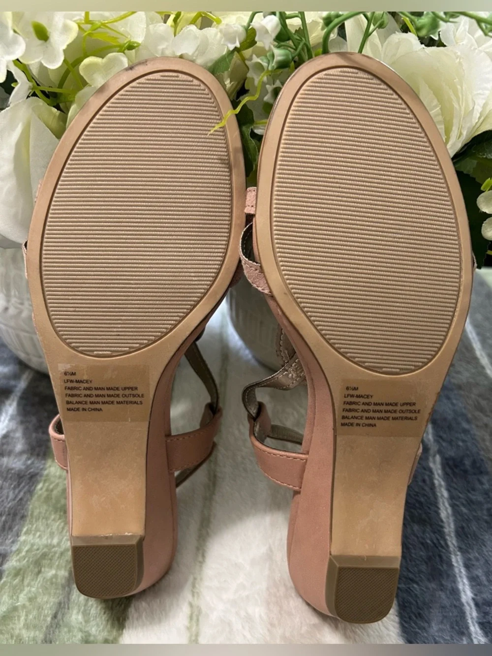 NEW London Fog Collection Women's Rose Gold Rhinestone Strappy Sandals, Size 6.5